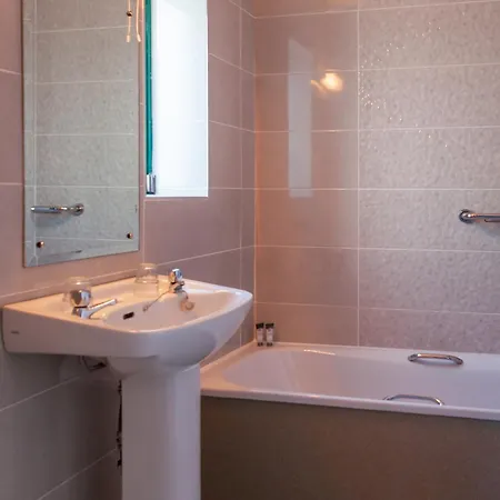 Lough Lannagh Self Catering Tatil Evi Castlebar